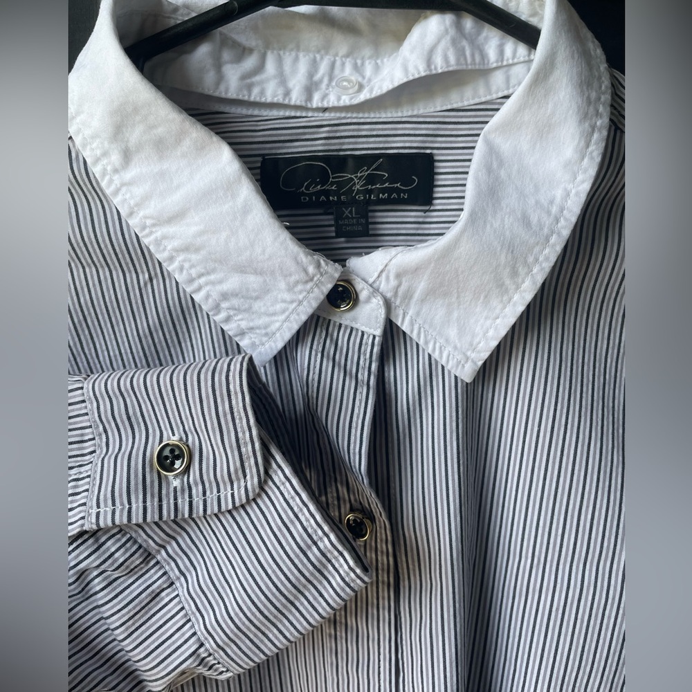 2for$20🍒 Diane Gilman button up w/detachable collar